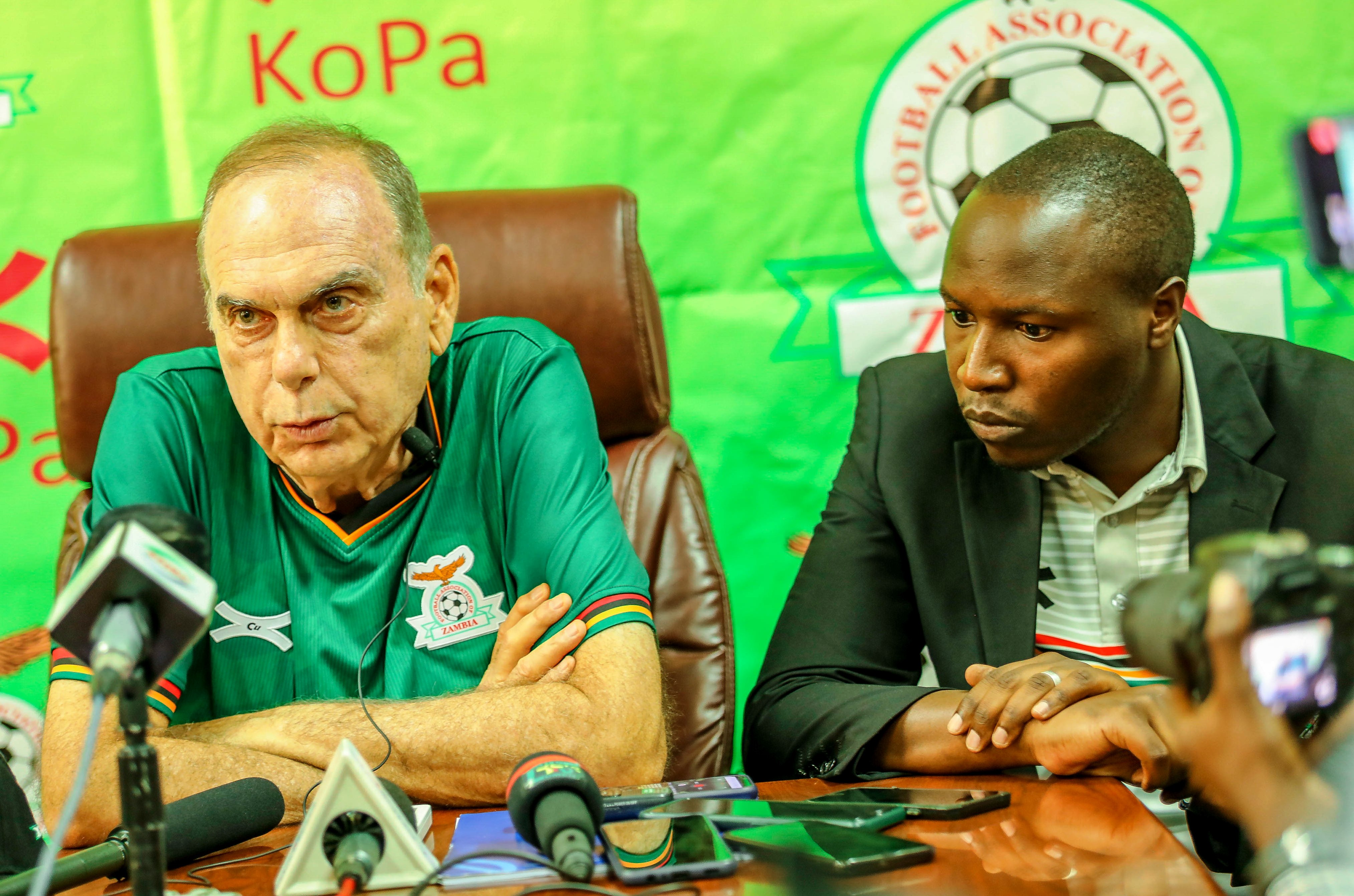 XingKong-包含赛后体能课后，拜仁慕尼黑内部沟通备战中超，话题不断，球队文化再被提及的词条