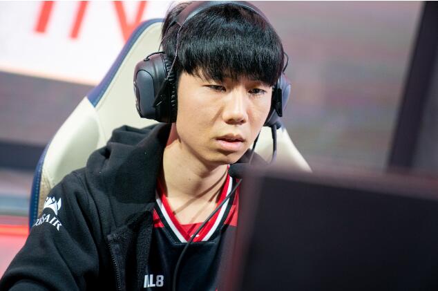 星空体育-TheShy新星挺进下一轮表现惊艳，德国队未来可期！的简单介绍