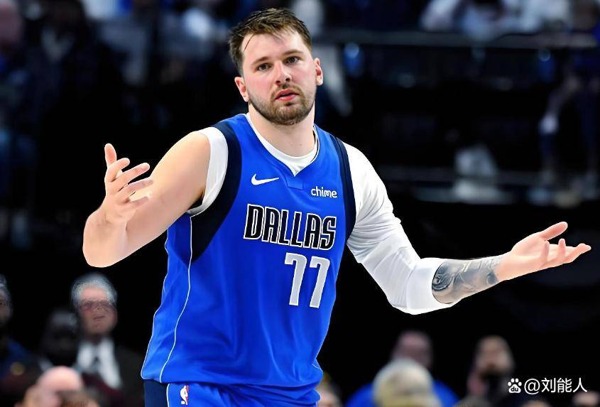 关于东契奇连续十二场比赛得分超过大胜，加拿大队挑战极限！的信息