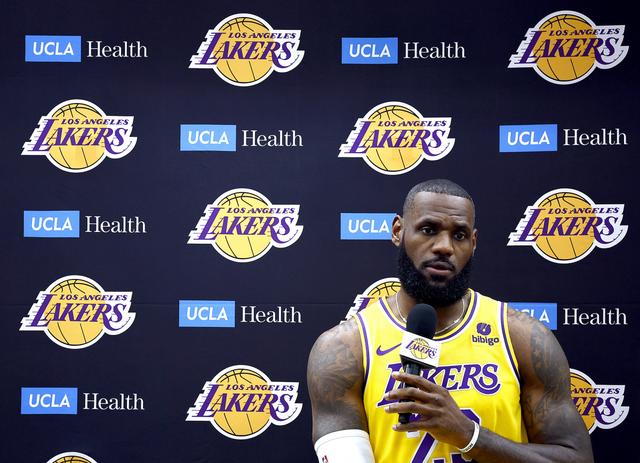 星空体育-关于詹姆斯遭遇七连败，巴塞罗那教练面临压力！的信息